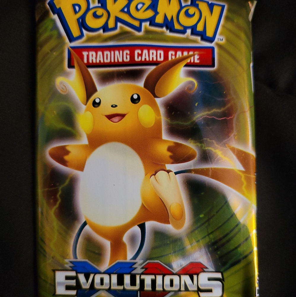 Pokémon Cards (EVOLUTIONS)